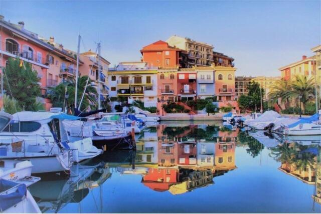 Valencia Beach Room With Private Bathroom Coliving Port Saplaya Exterior photo